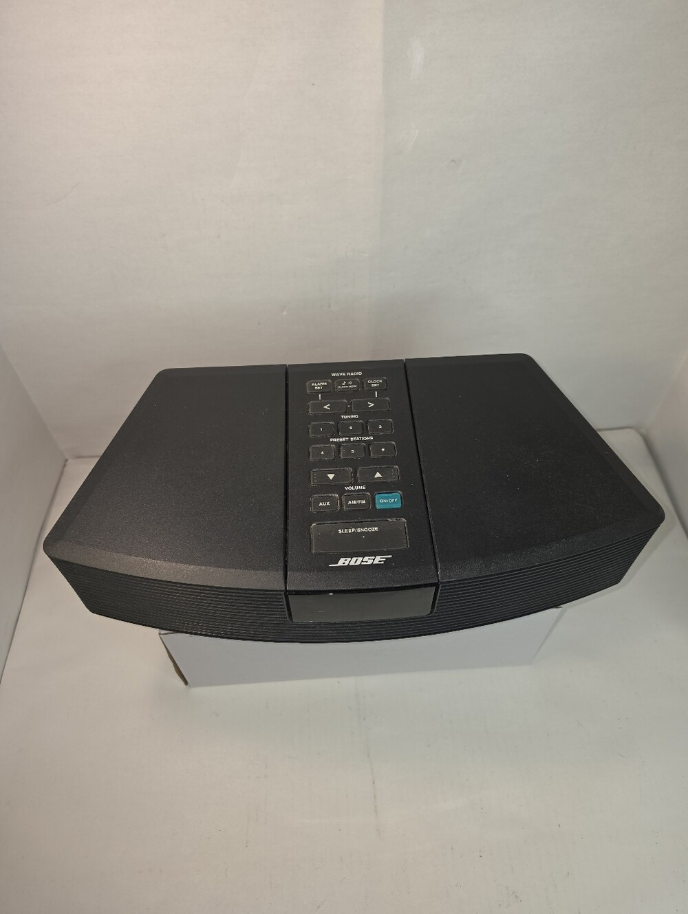 VTG Bose Wave Radio - Mod.(AWR1-1W) w/Remote.  Tested